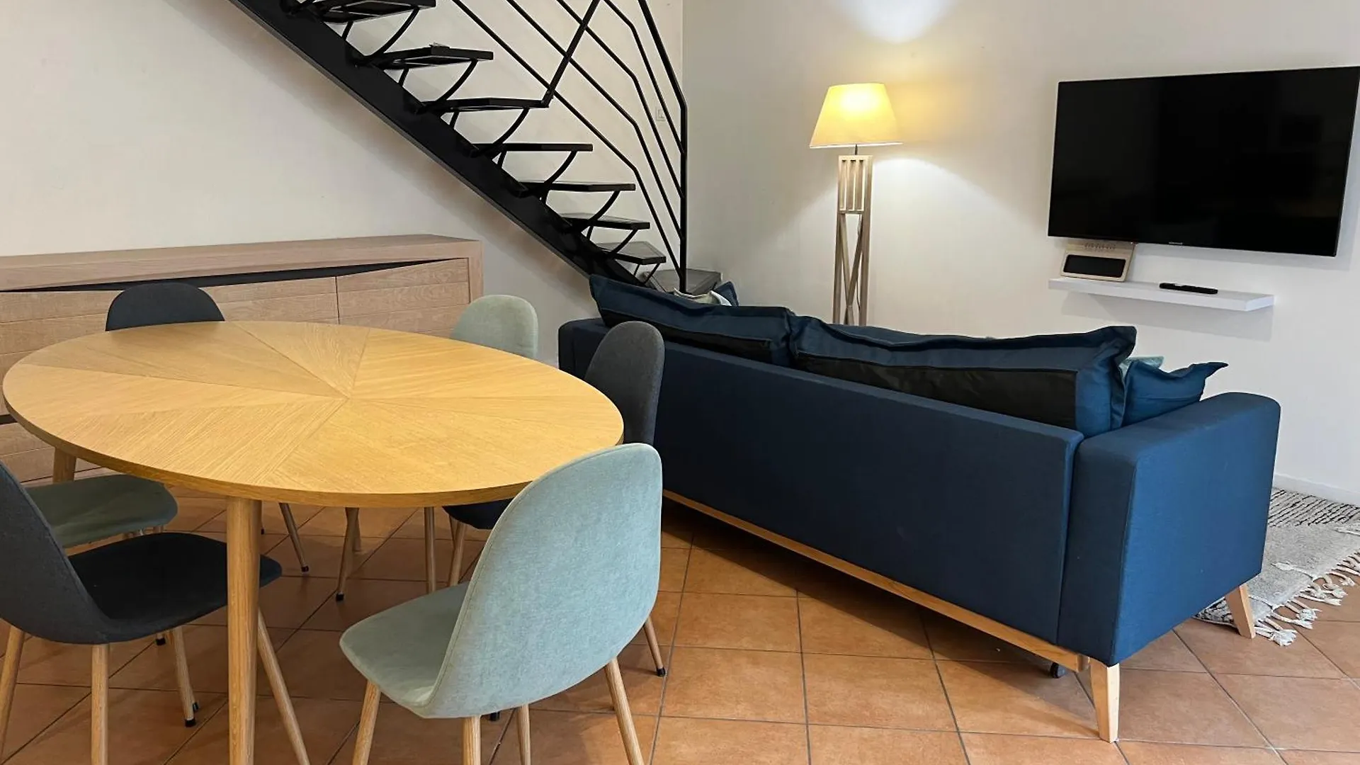 Triplex A La Roche De Glun Apartamento