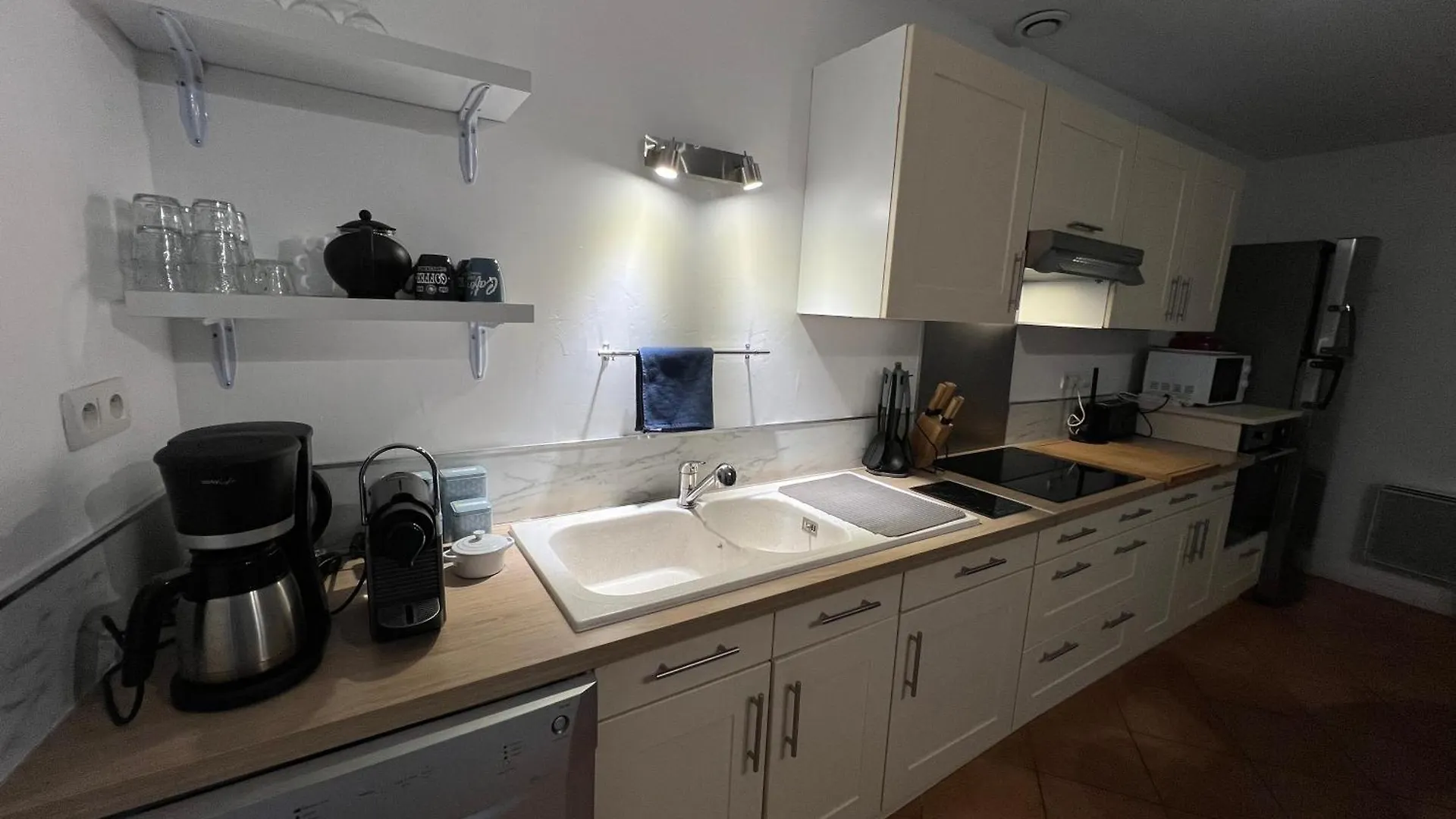 Triplex A La Roche De Glun Apartamento